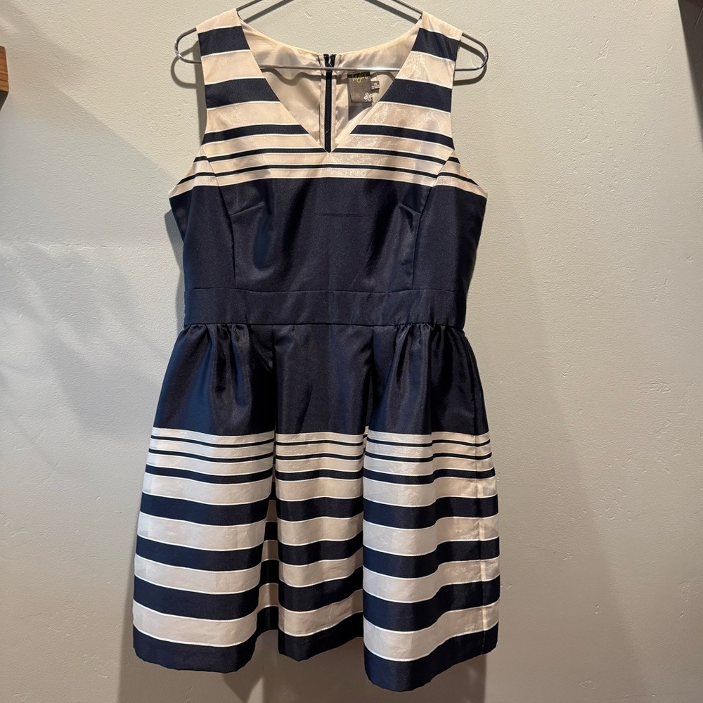 Taylor Navy and Cream Sheer Striped Coctail Mini Dress Sleeveless Puff Bottom